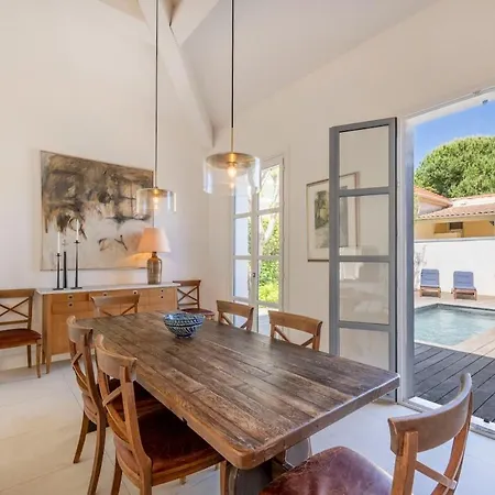 Salt & Sun Villa *